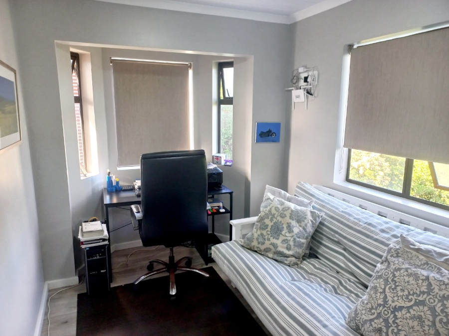 3 Bedroom Property for Sale in Dwarswegstrand Western Cape